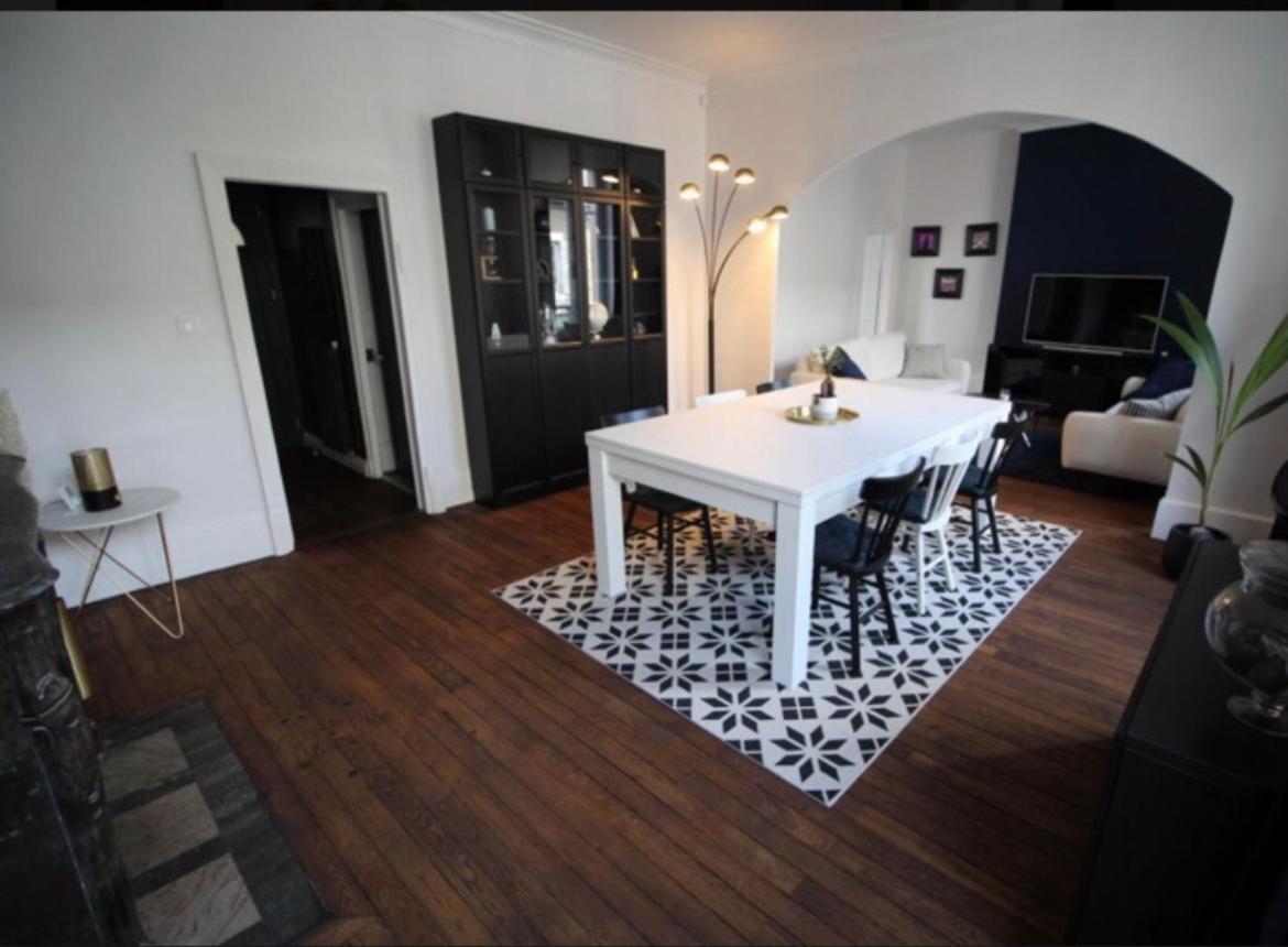 Appartement De Charme En Plein Coeur De 讷韦尔 外观 照片